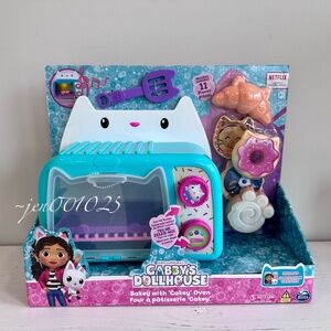 Gabby’s Dollhouse Bakey with Cakey Oven Playset with Lights & Sounds Kitchen Toy